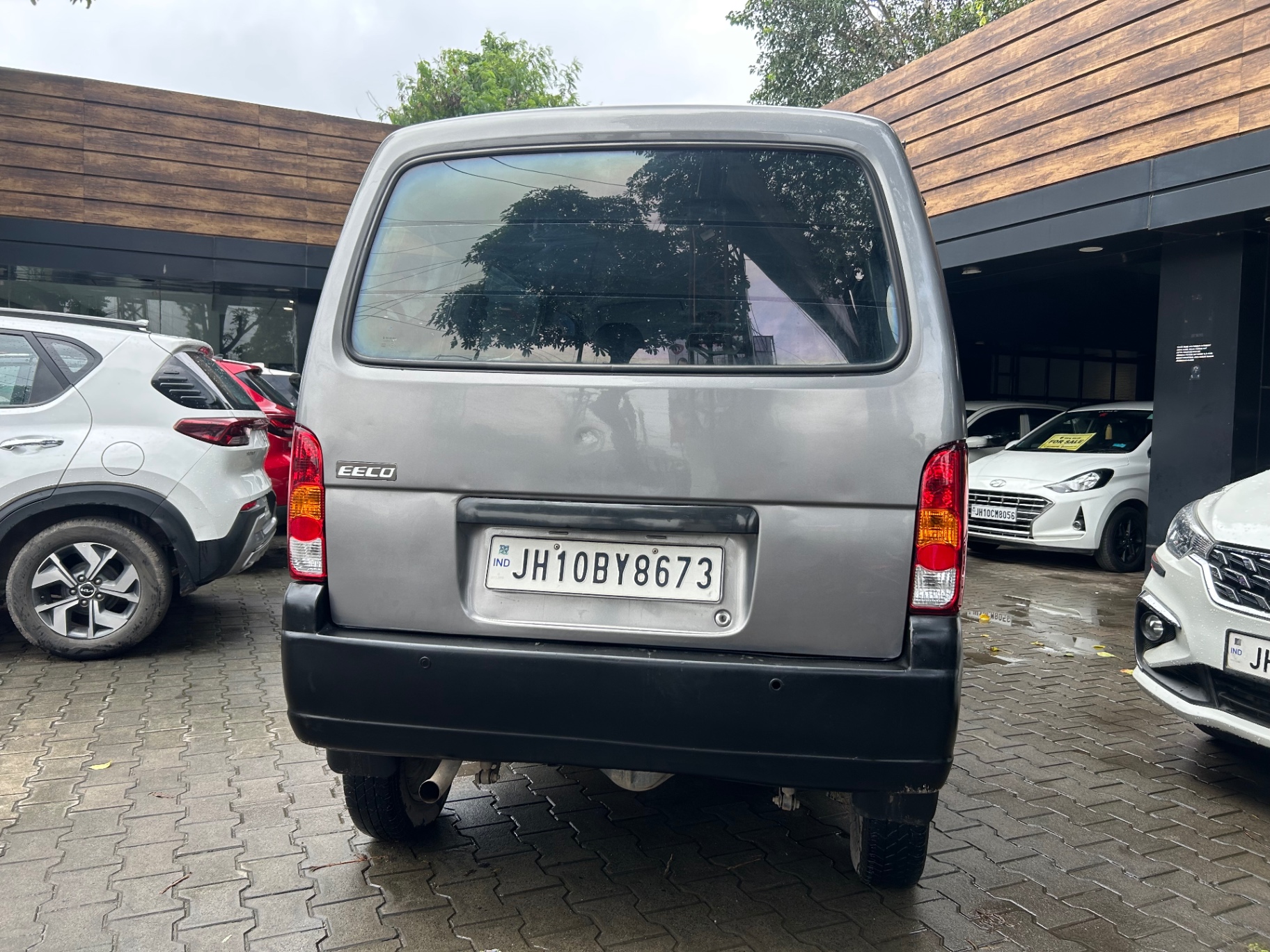 Maruti Suzuki Eeco - View 4