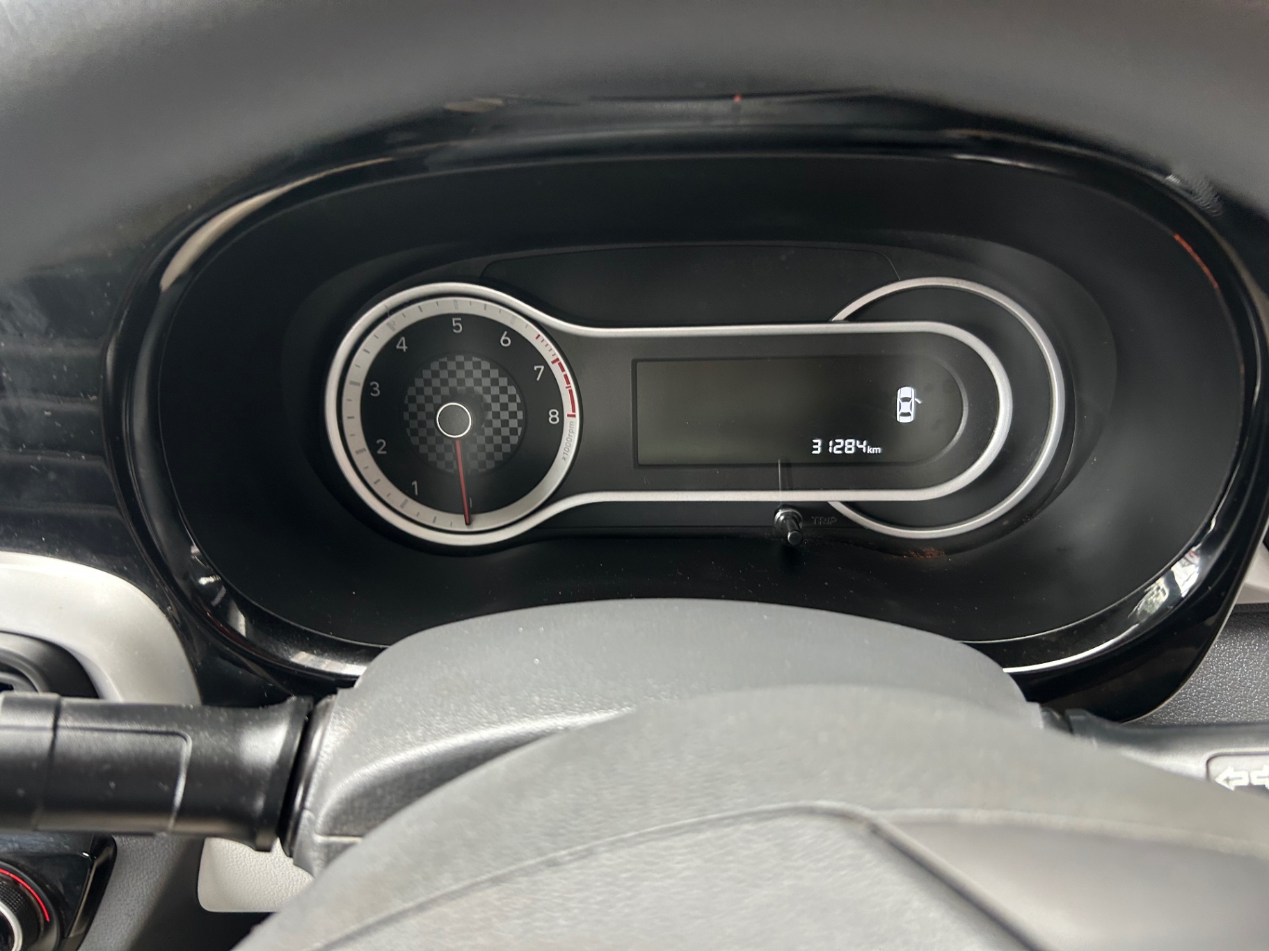 Hyundai Grand i10 - View 8