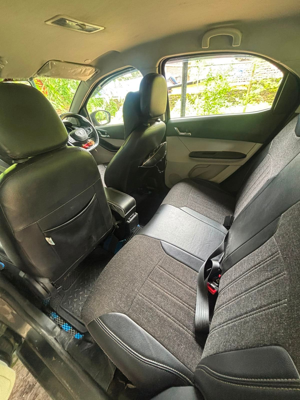 Tata Tiago - Photo 2