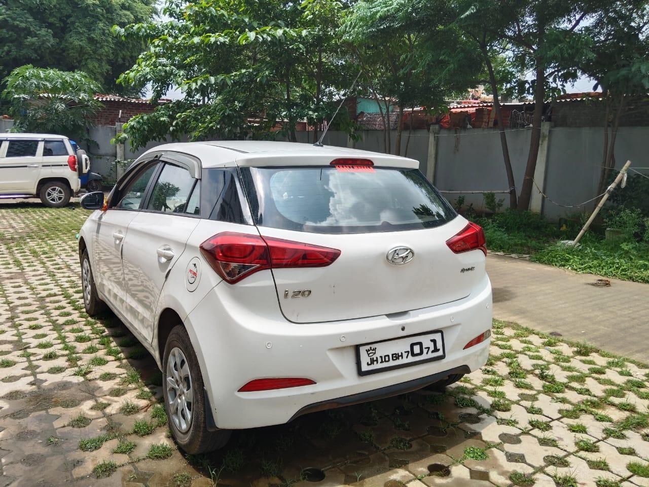 Hyundai i20 - Photo 6