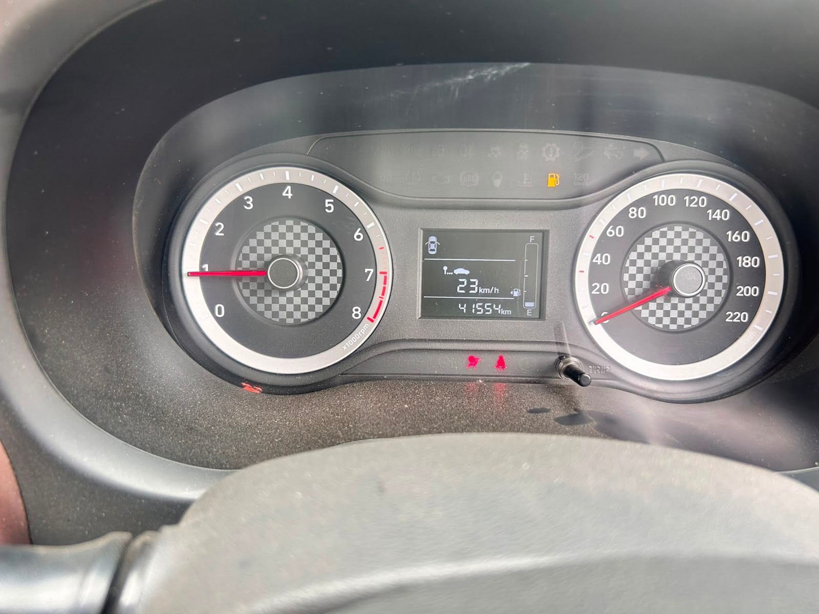 Hyundai Aura - Photo 8