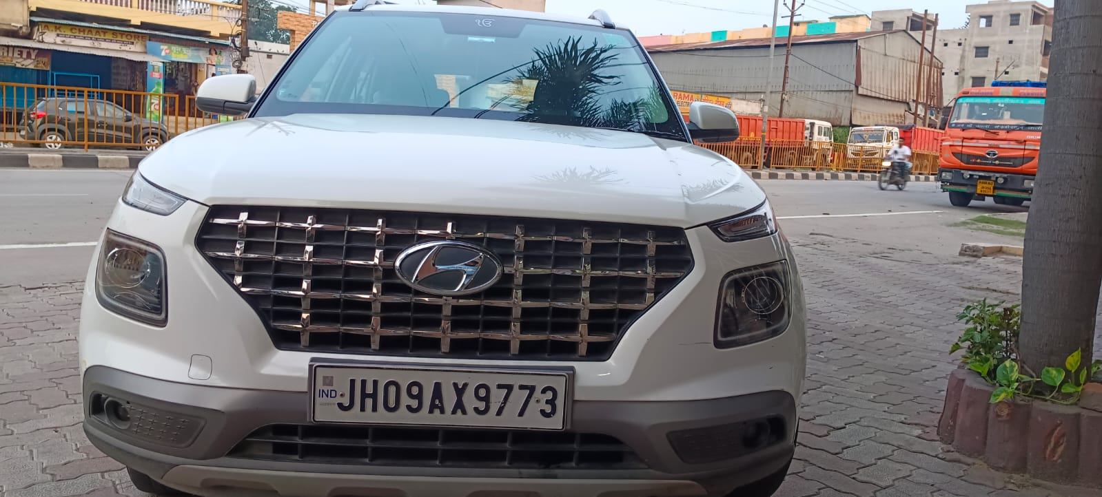 Hyundai Venue - Photo 4