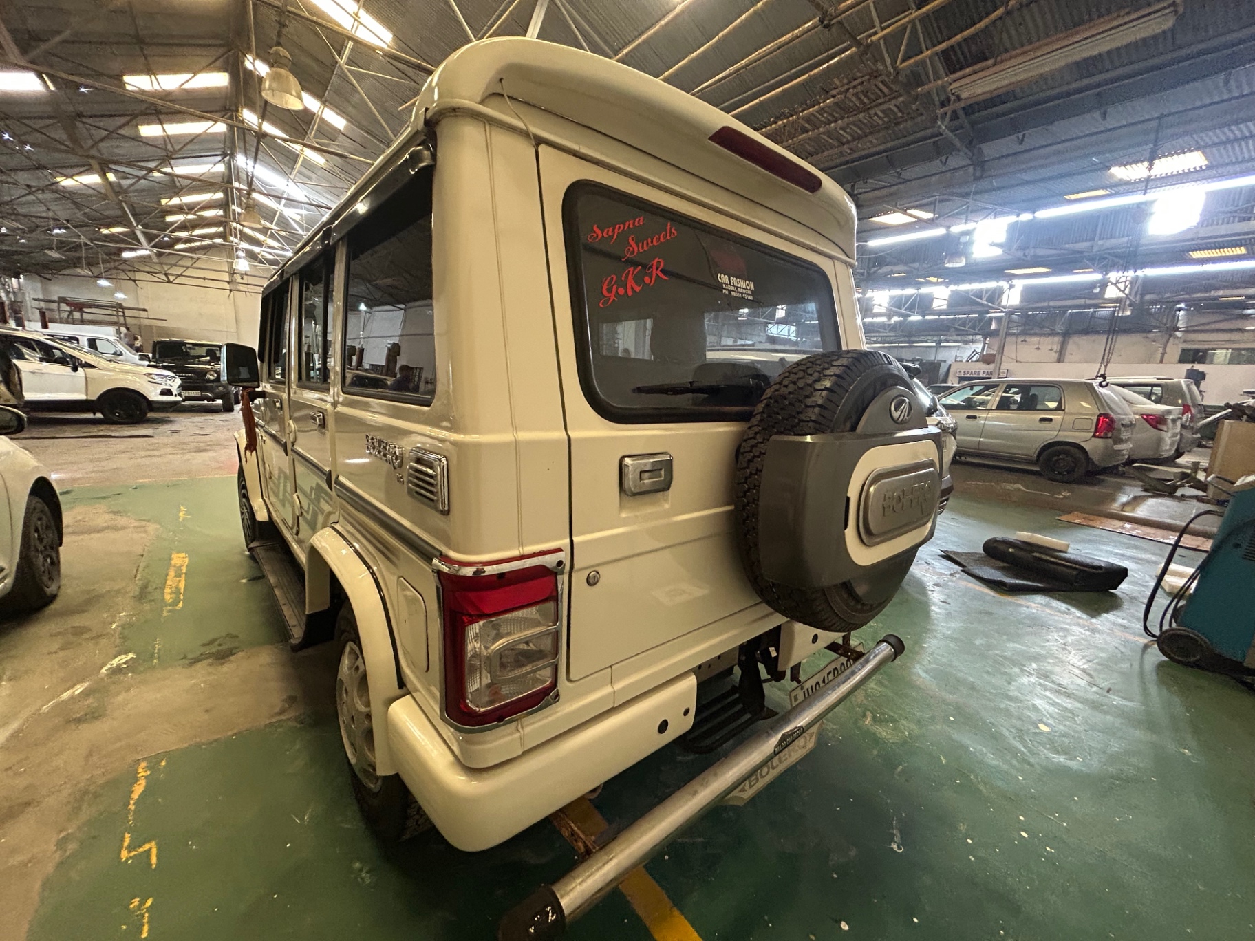 Mahindra Bolero - View 5