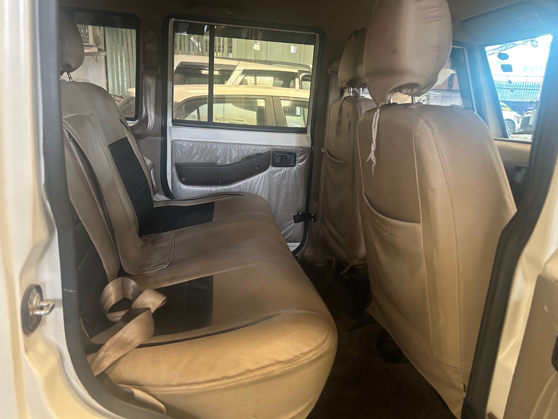 Mahindra Bolero - View 7