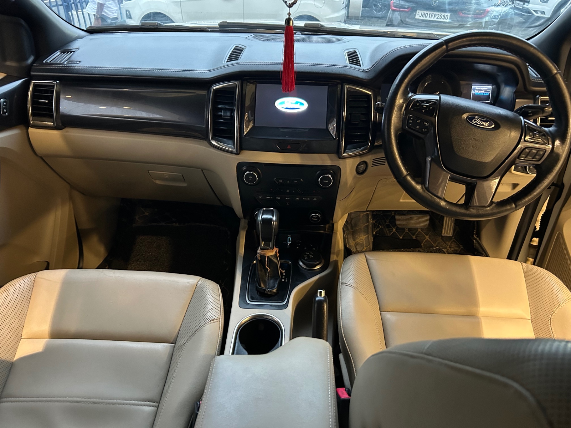 Ford Endeavour - View 10
