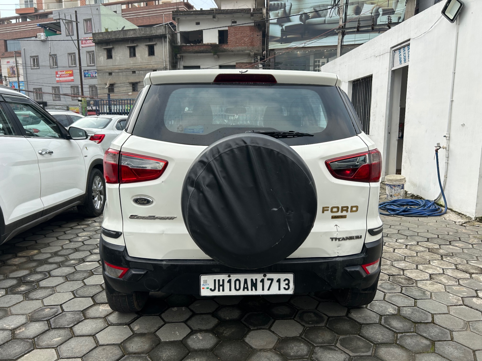 Maruti Suzuki EcoSport - View 4