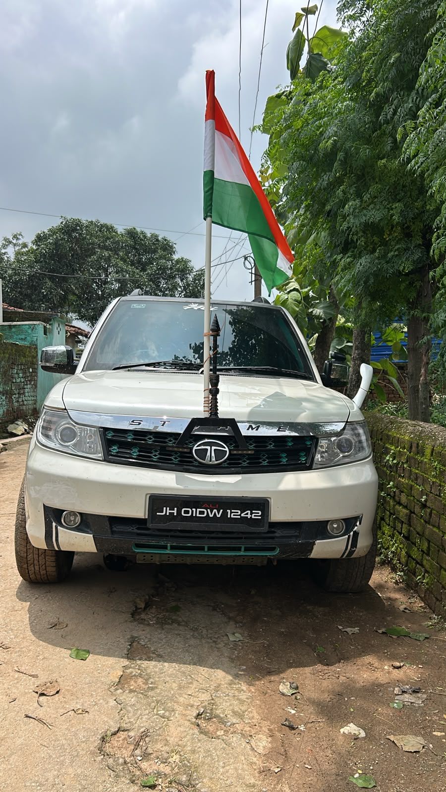 Tata Safari Storme - Photo 3