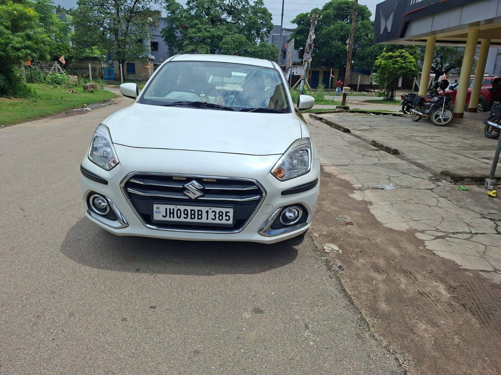 Maruti Suzuki Dzire - Photo 3