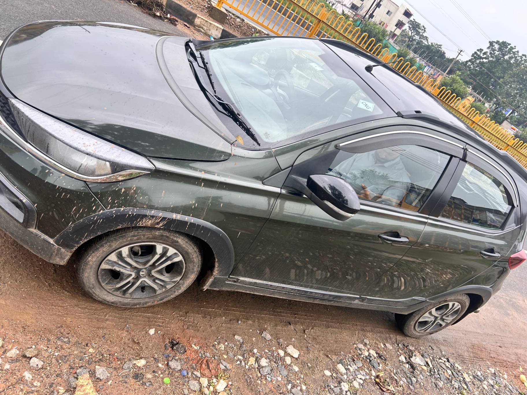 Tata Tiago - Photo 3
