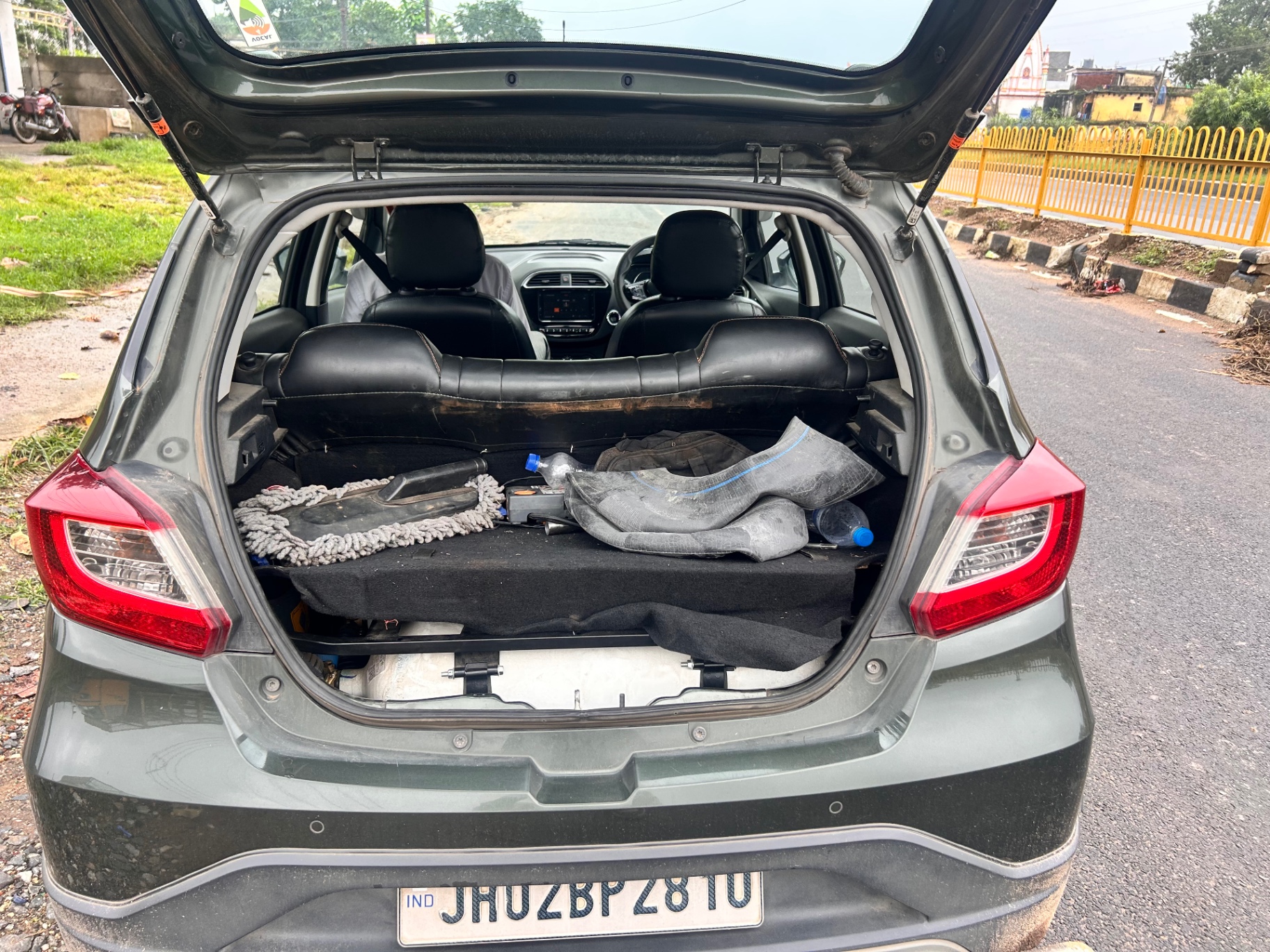 Tata Tiago - Photo 5