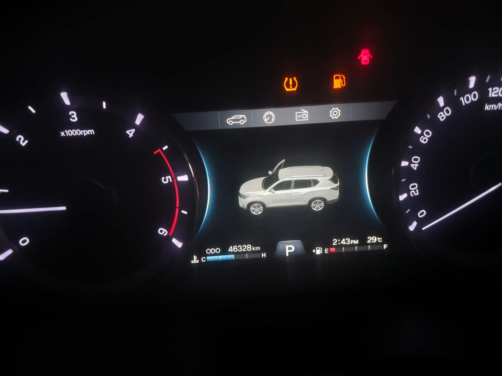 Mahindra Altrus - Photo 2