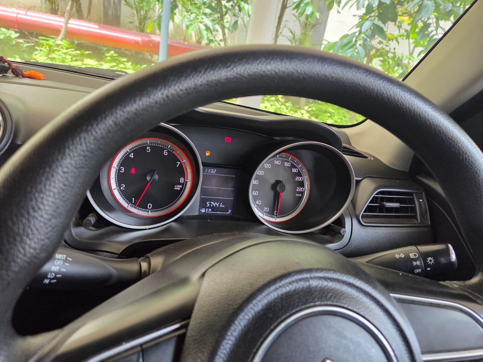 Maruti Suzuki Swift - Photo 4