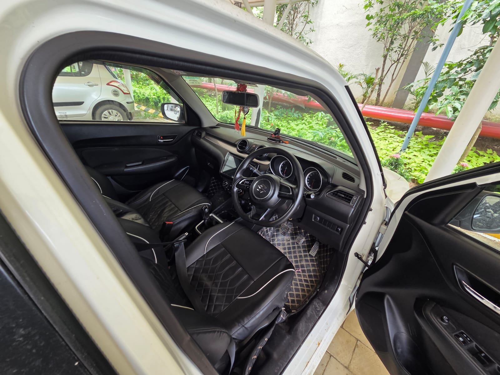 Maruti Suzuki Swift - Photo 6