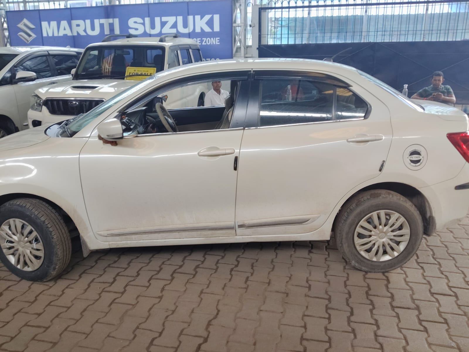 Maruti Suzuki Dzire - Photo 3