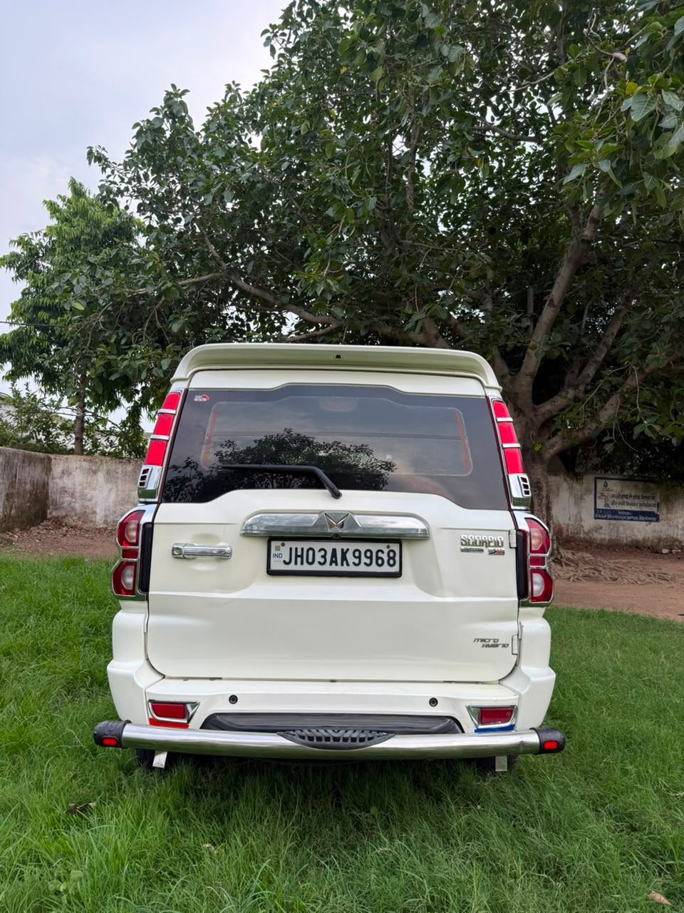 Mahindra Scorpio - Photo 13