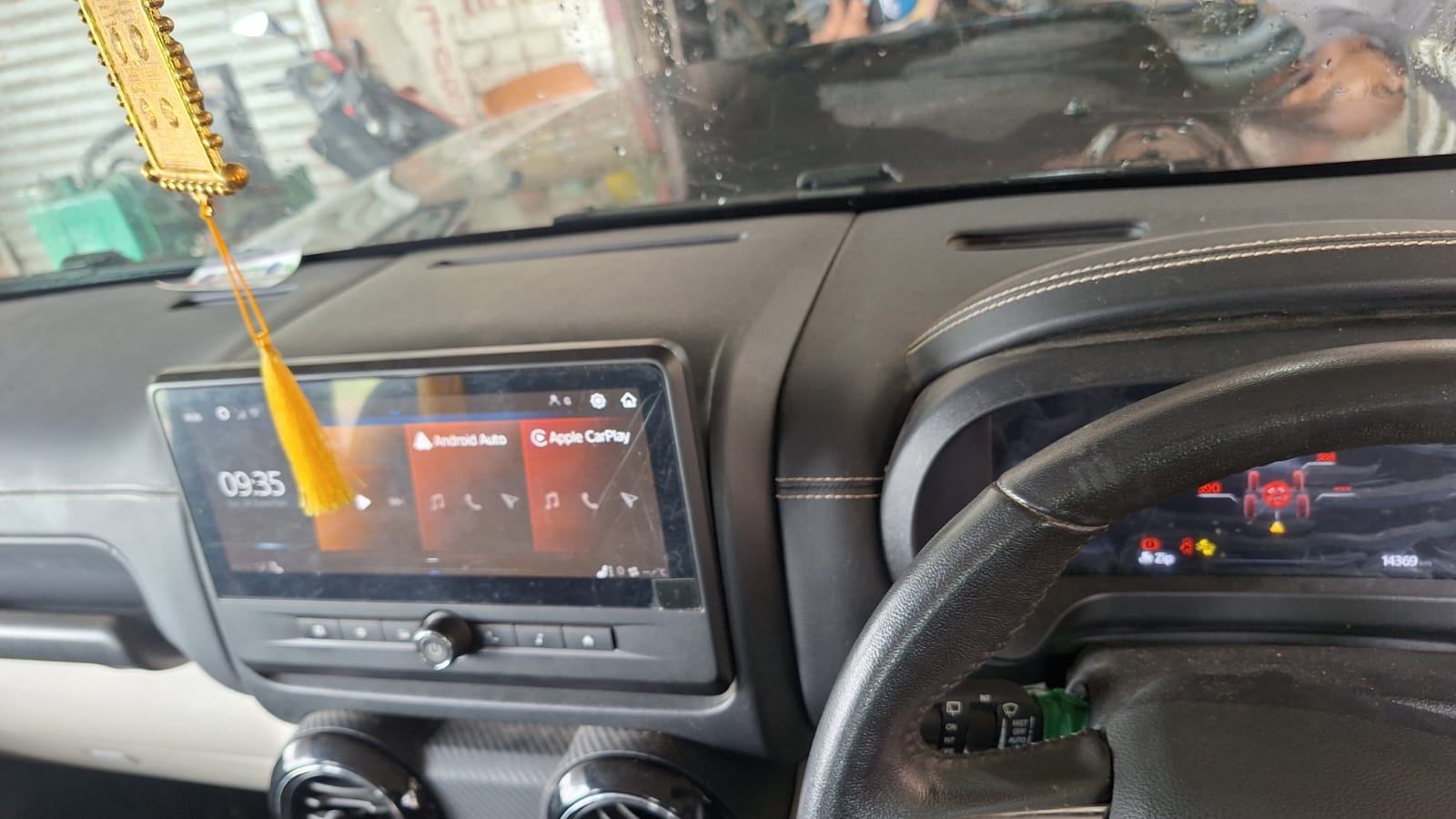 Mahindra Thar Roxx - Photo 4