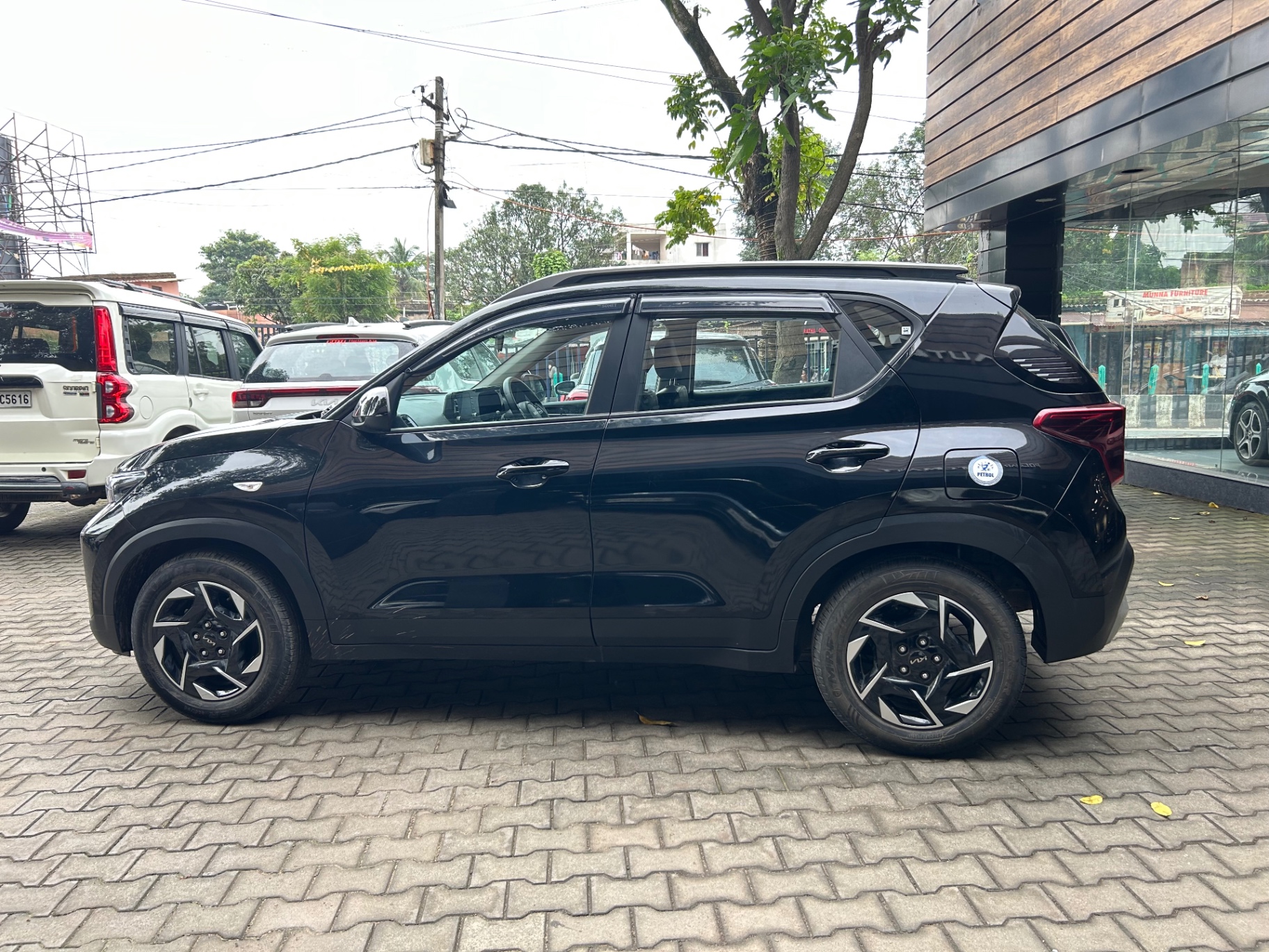 Kia Sonet - View 4