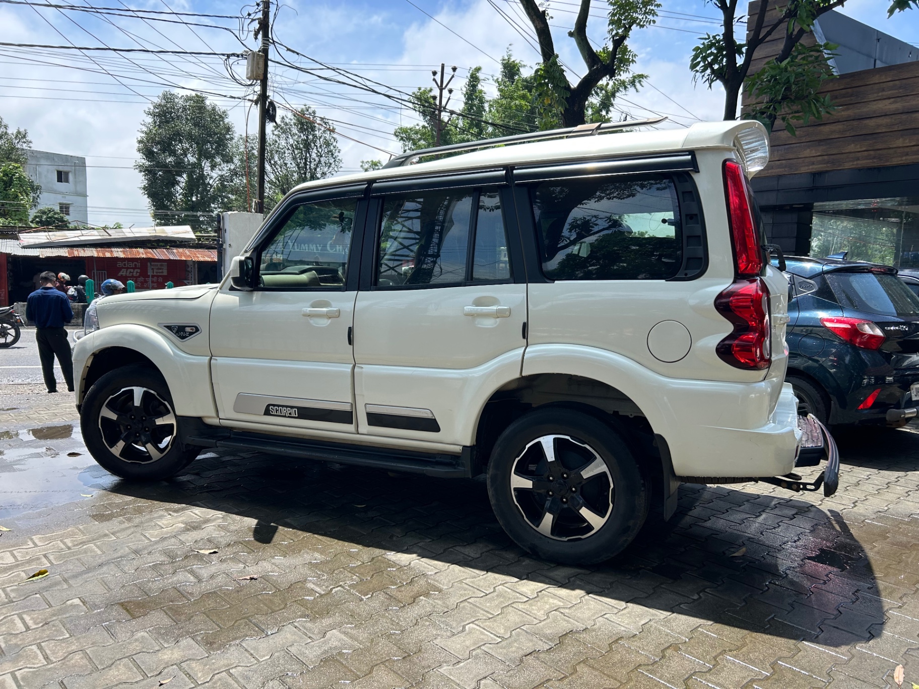 Mahindra Scorpio - View 4