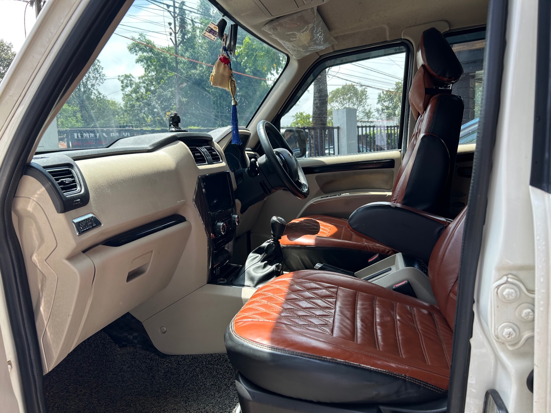 Mahindra Scorpio - View 5