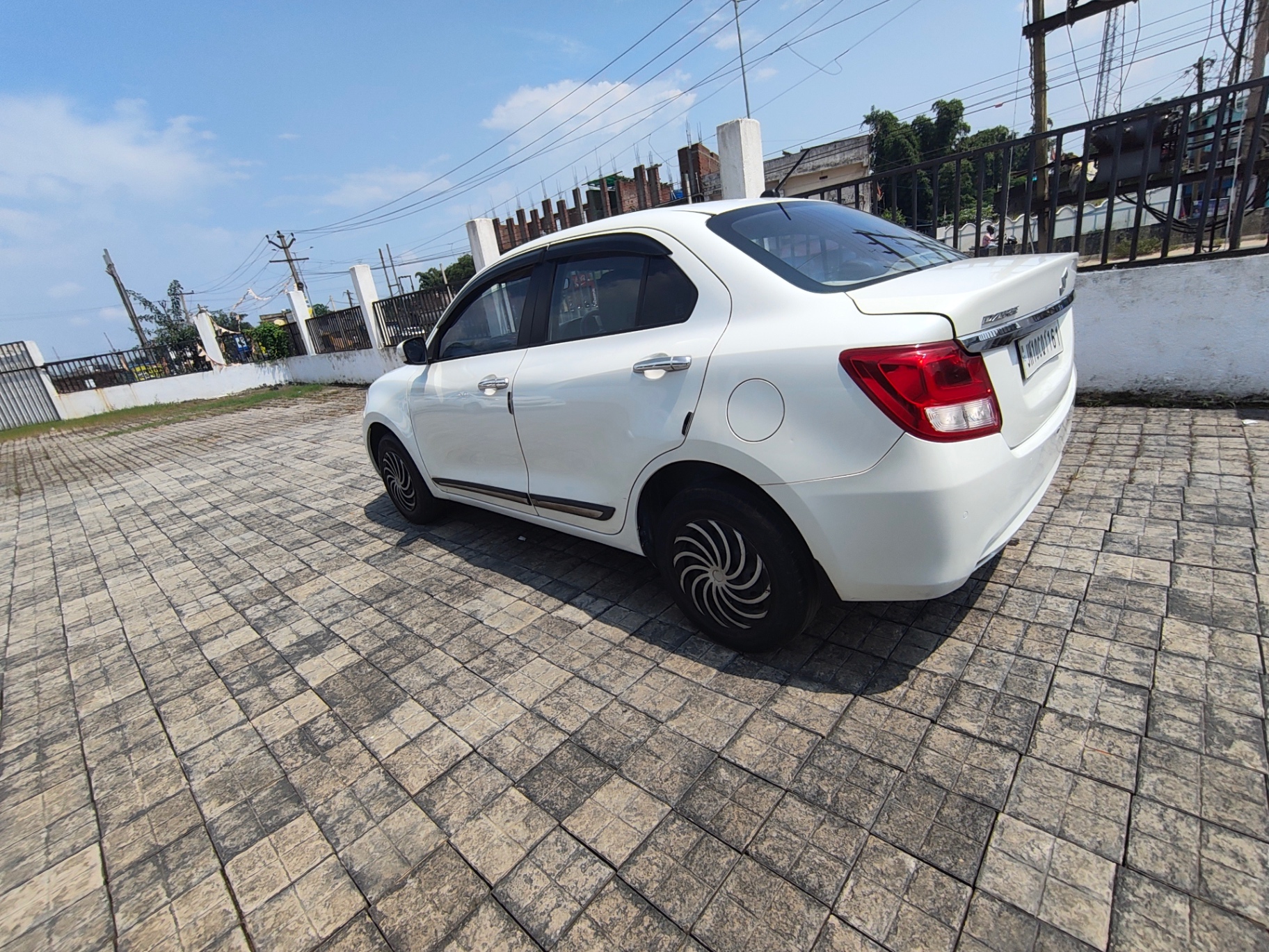 Maruti Suzuki Dzire - View 3