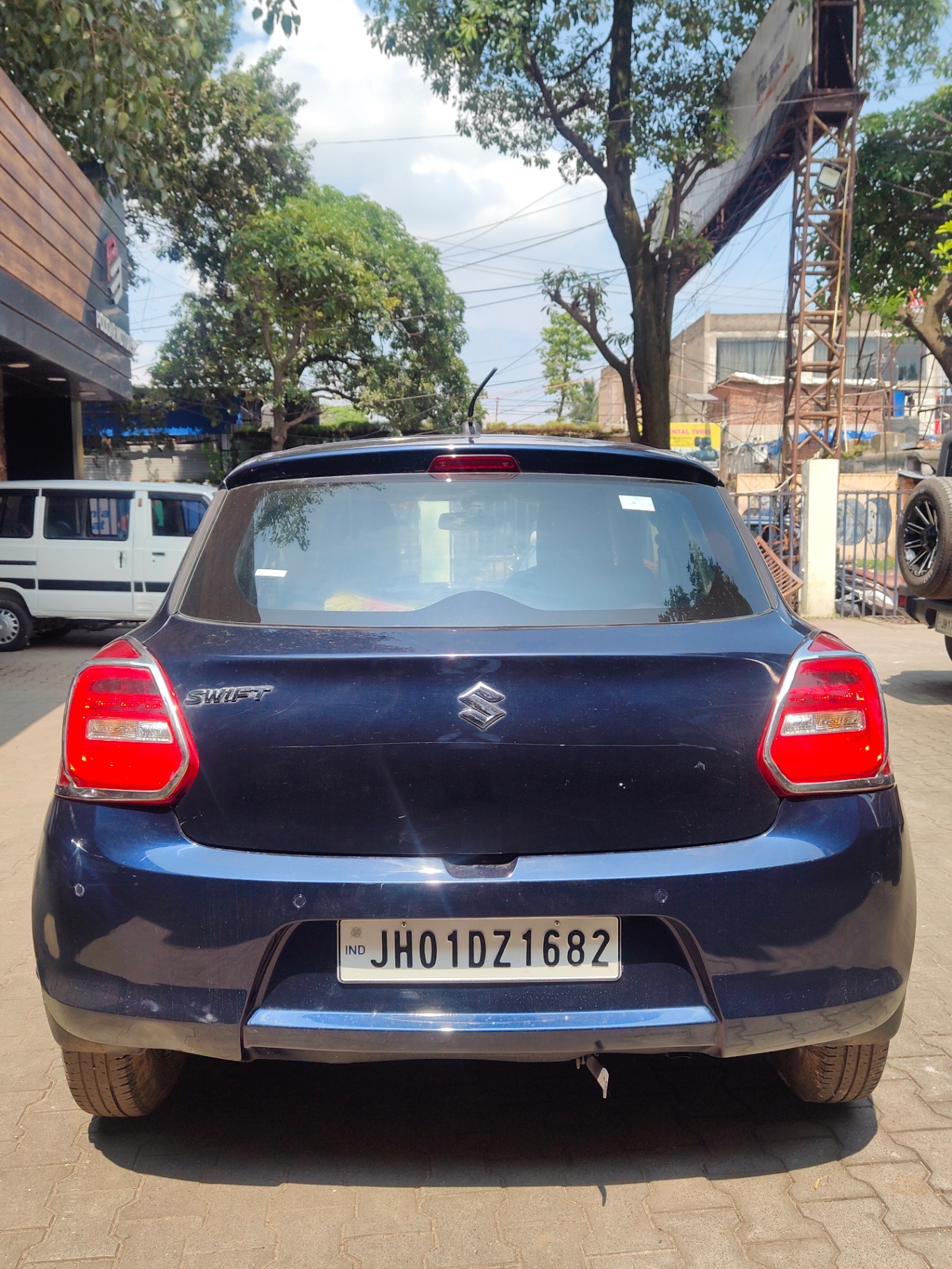 Maruti Suzuki Swift - View 4