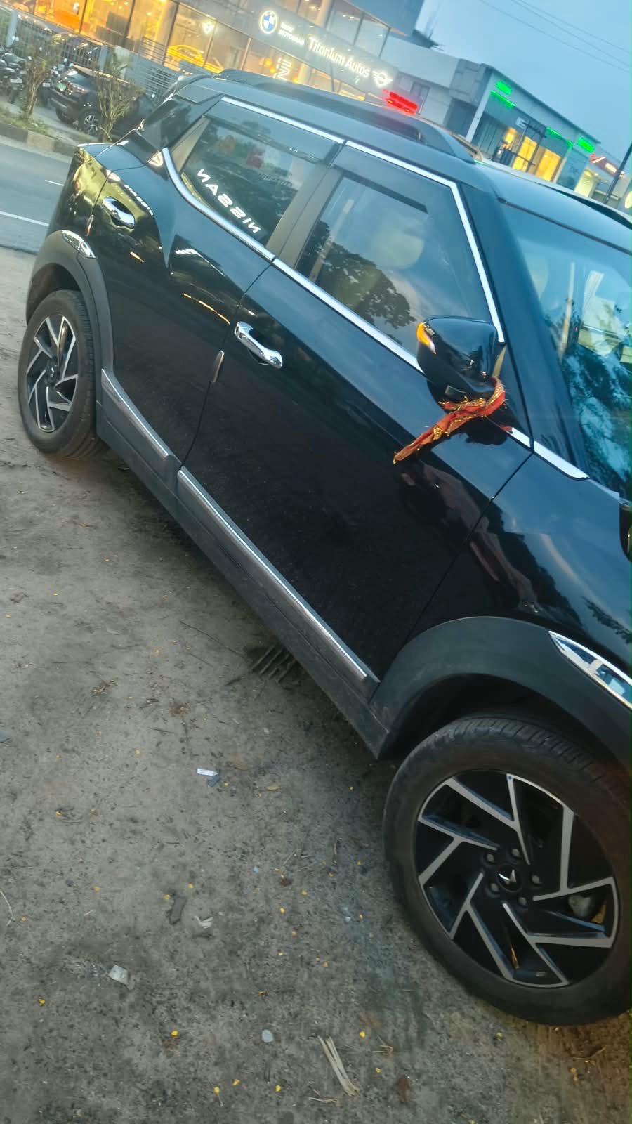 Mahindra xuv3xo - Photo 11