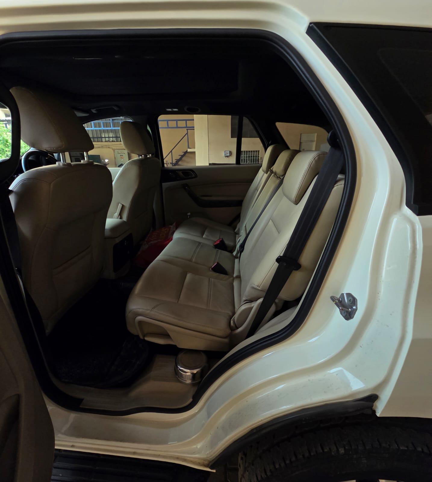 Ford Endeavour - Photo 2