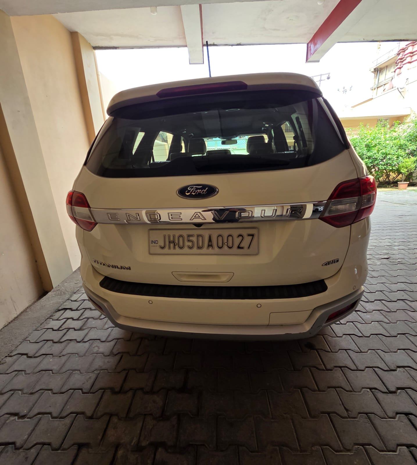 Ford Endeavour - Photo 3