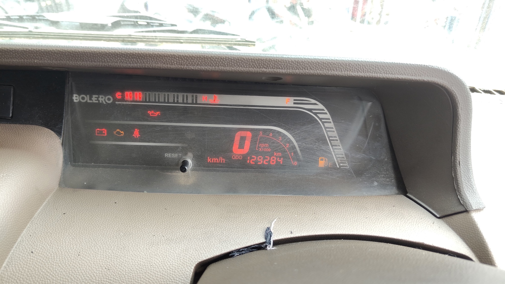 Mahindra Bolero - View 5