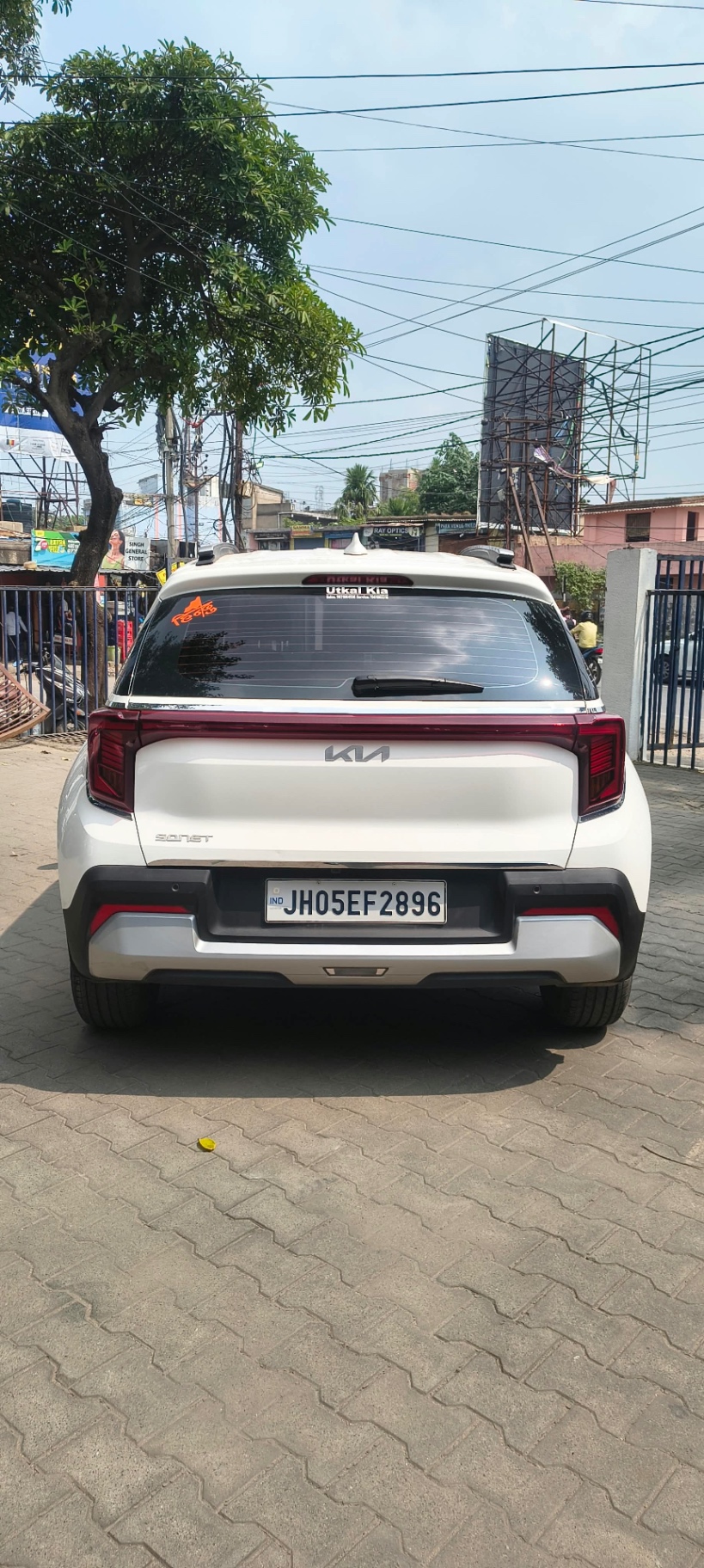 Kia Sonet - View 2
