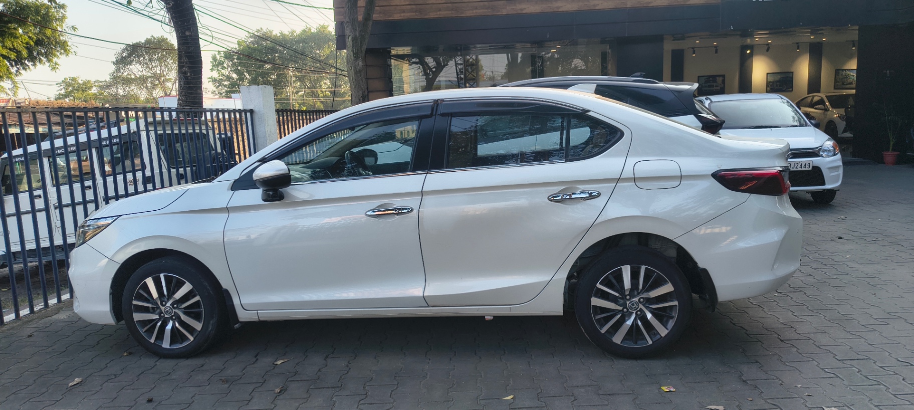 Honda City - View 2