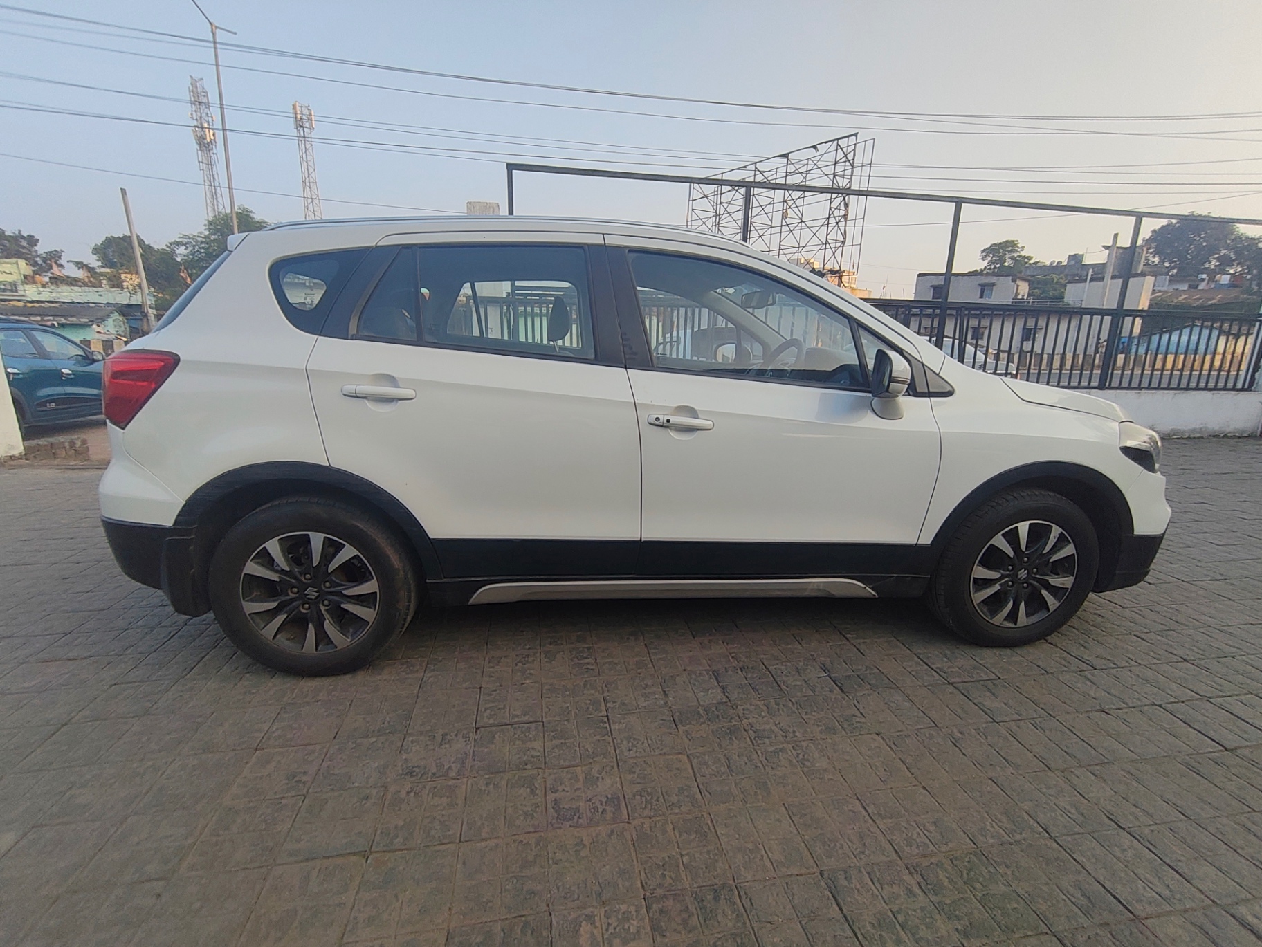Maruti Suzuki S-Cross - View 5