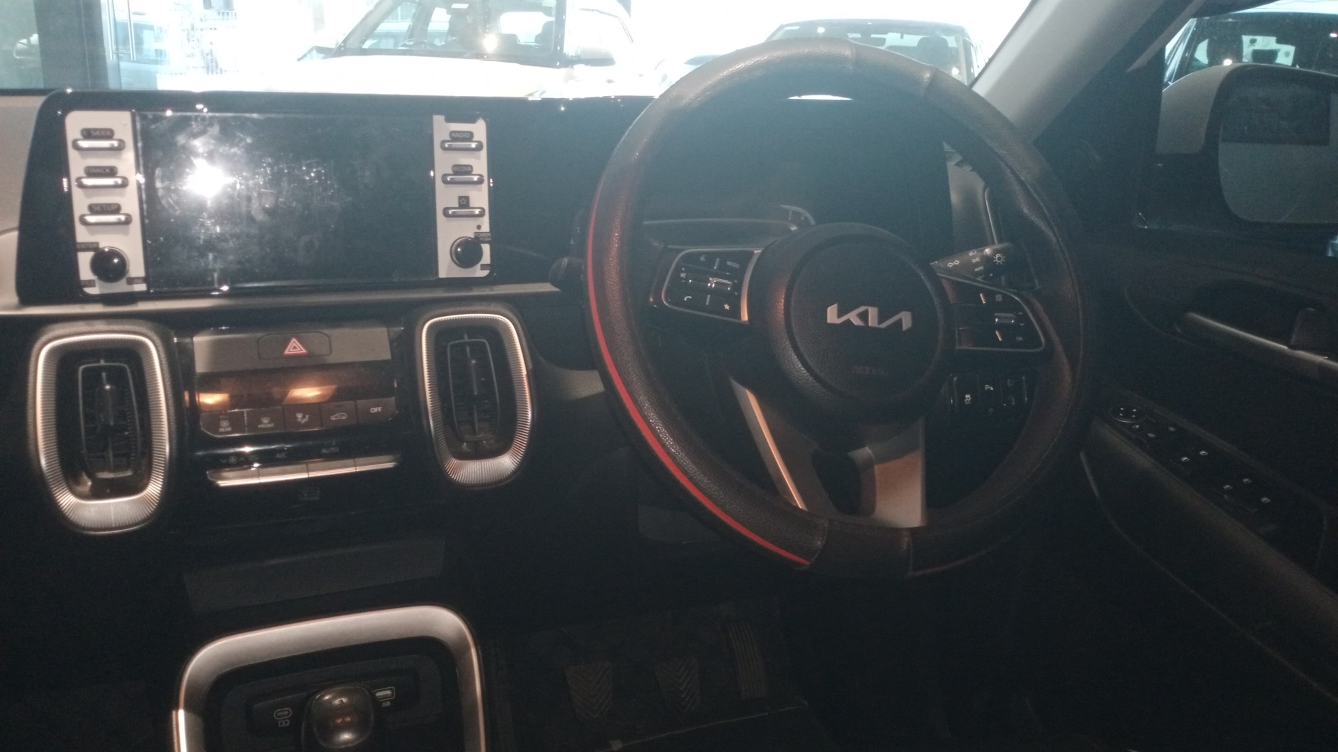 Kia Sonet - View 12
