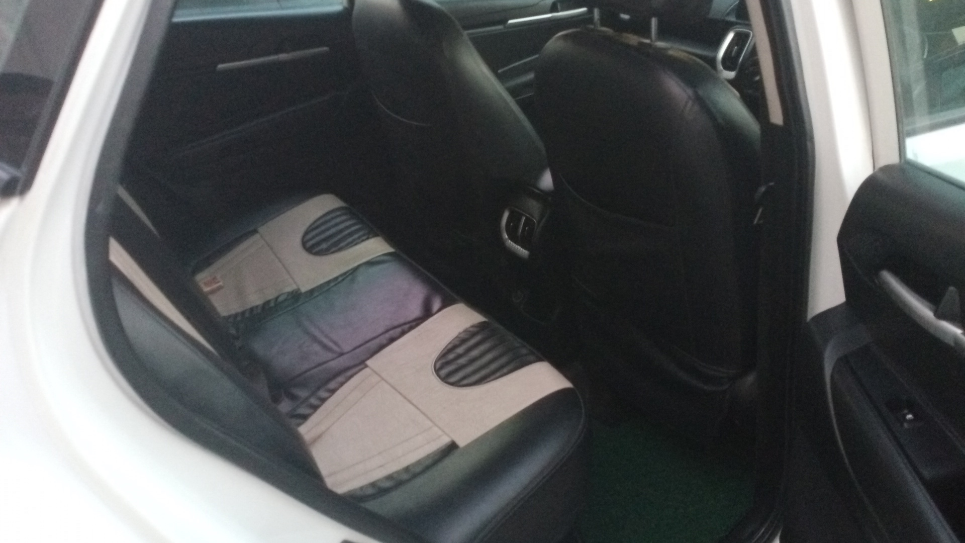 Kia Sonet - View 6