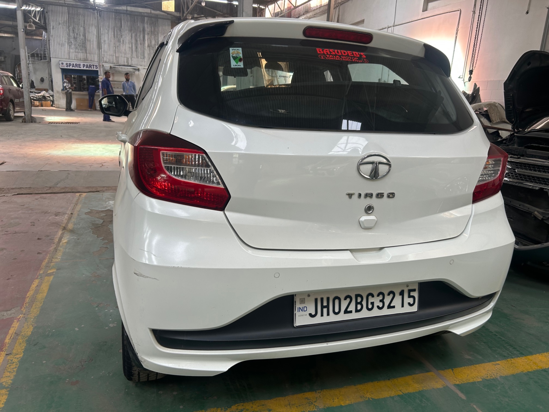 Tata Tiago - View 3