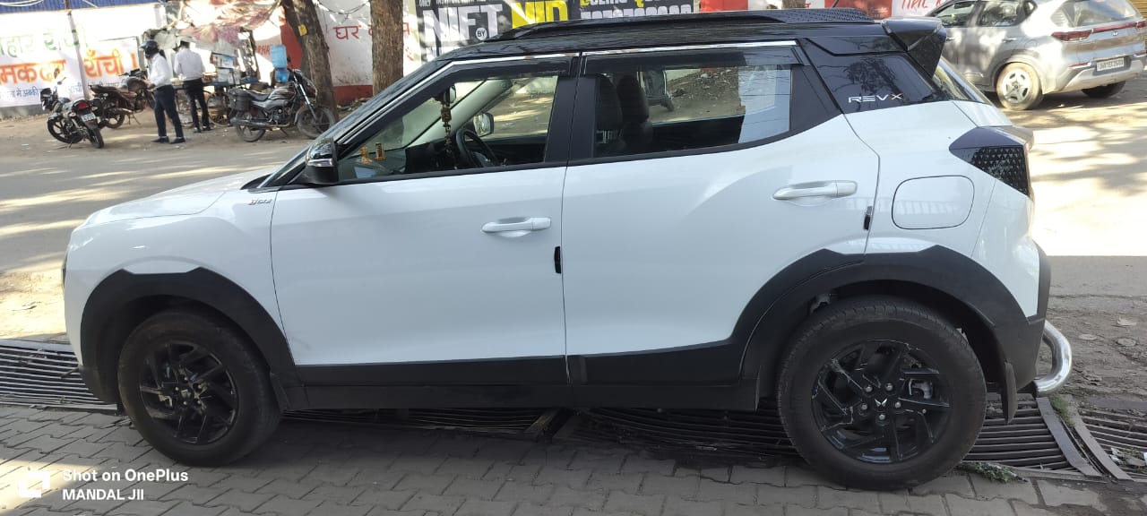 Mahindra Xuv 3xo - Photo 3