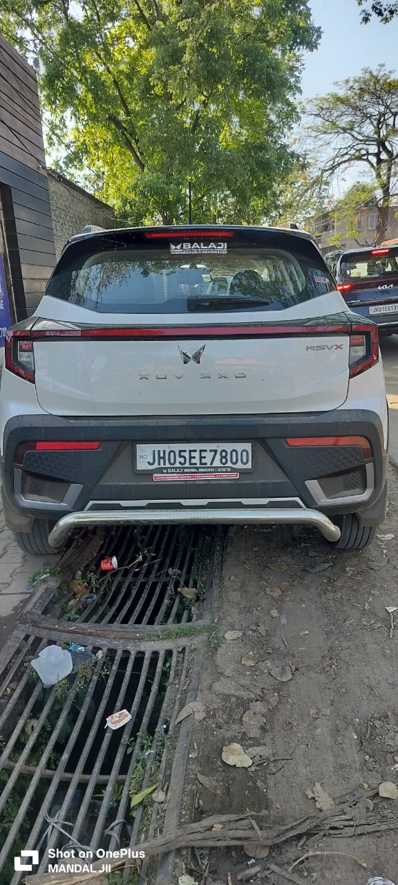 Mahindra Xuv 3xo - Photo 6