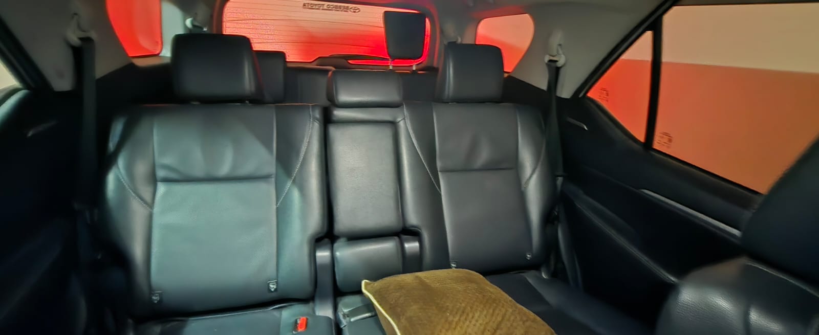 Toyota Fortuner - Photo 4