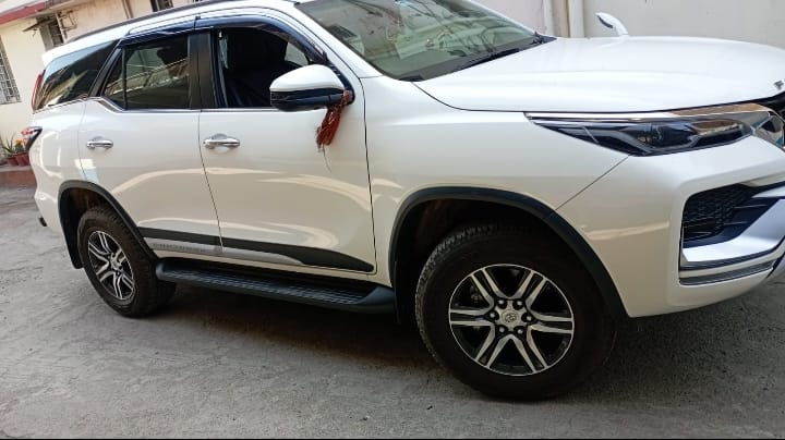Toyota Fortuner - Photo 7